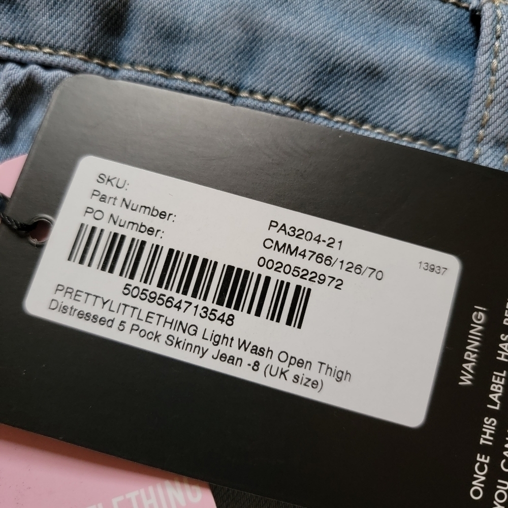 PrettyLittleThing Light Wash Open Distress Thigh 5Pocket Skinny Jean NWT 4 - Picture 16 of 16